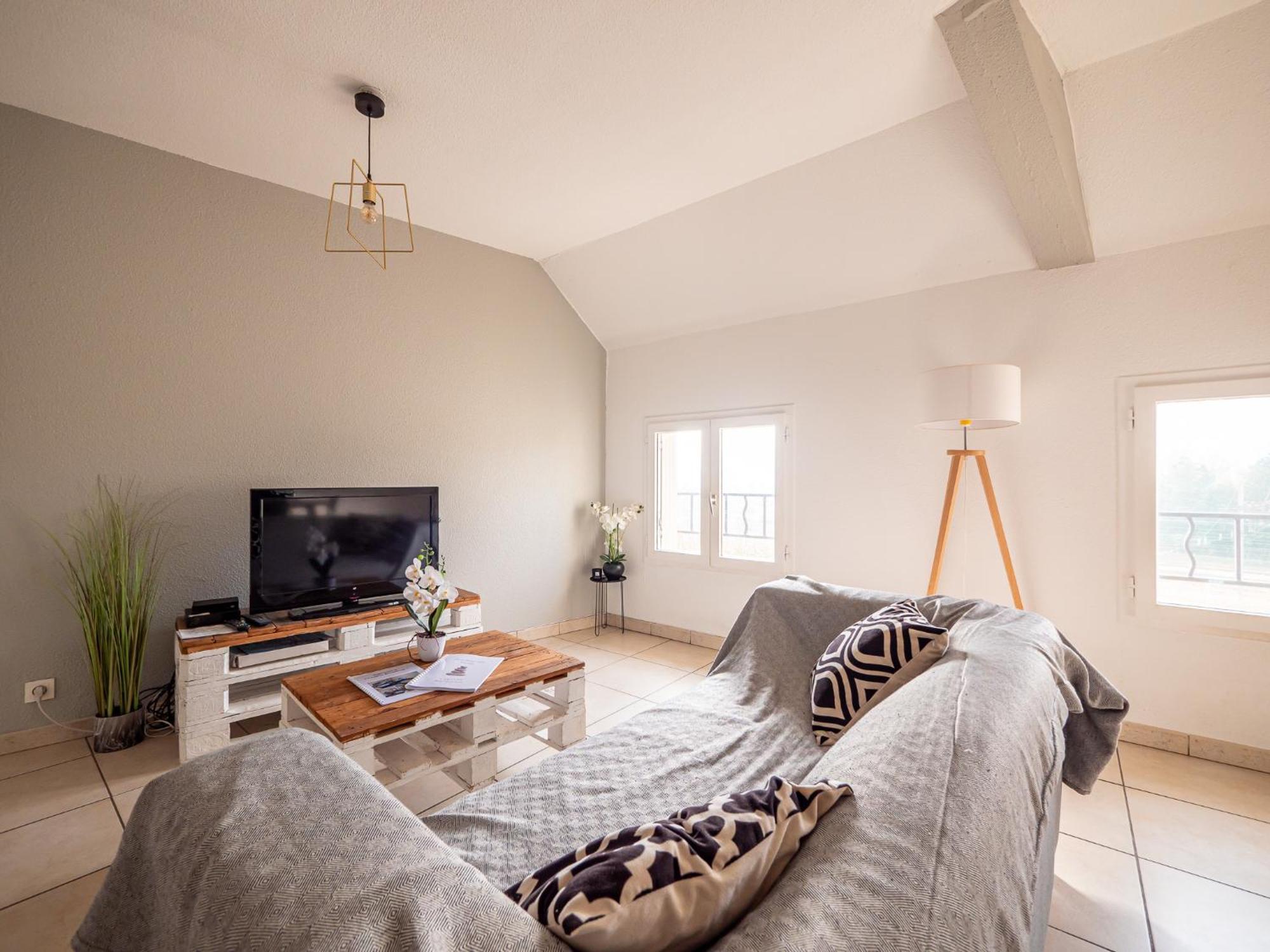 Appartement Chaleureux Avec 2 Grandes Chambres Saint-Rambert-d'Albon Exterior photo